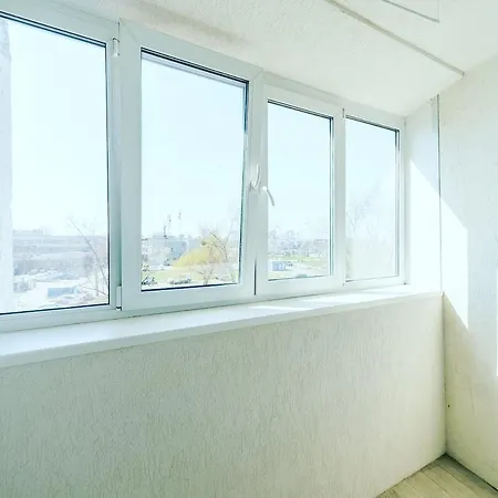 1 Room 50M2 Center Of Obolon Metro Station Minska Kyiv Exterior photo